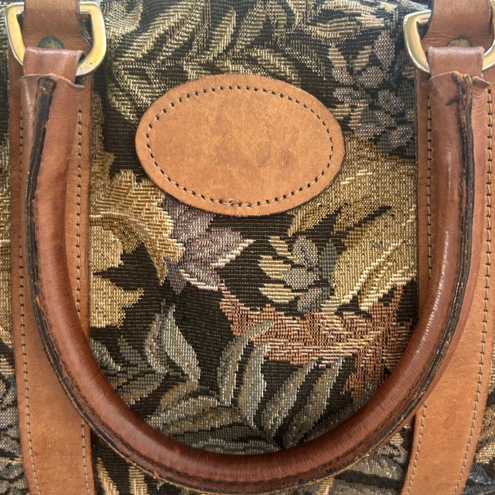 Vintage Boyt USA Duffel Bag Unisex Large Multicolor Tapestry Floral Leather